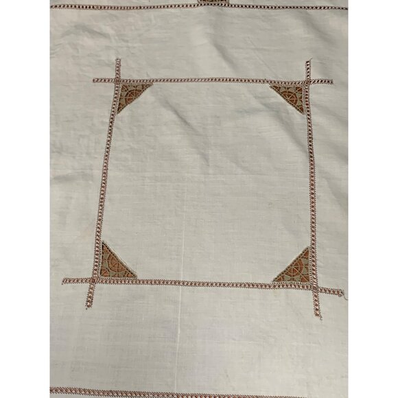 Vintage Embroidered Linen Tablecloth - Perfect For Fancy Dinners & Impressing In - Picture 2 of 9